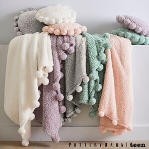 Pottery Barn Teen Cozy Pom Sherpa Throw in Lavender